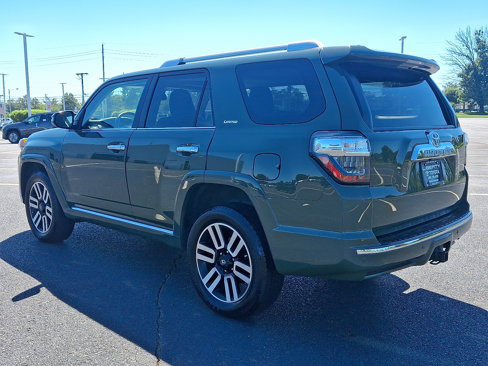 Used 2022 Toyota 4Runner Limited image 4