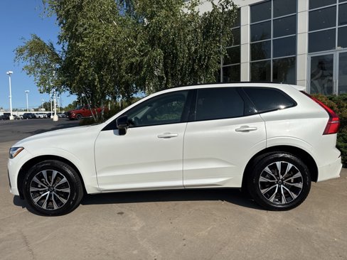 Certified 2025 Volvo XC60 B5 Plus image 2