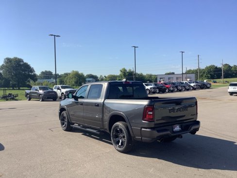 New 2026 RAM 1500 4x4 Crew Cab image 5