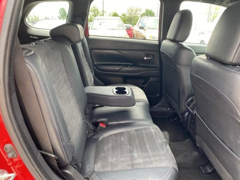 Used 2019 Mitsubishi Outlander SEL image 23