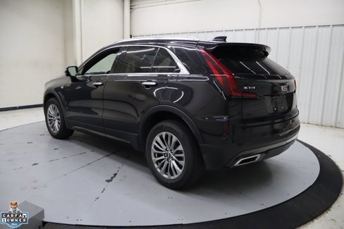 Used 2025 Cadillac XT4 Premium Luxury image 8