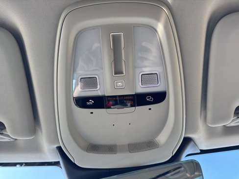 Certified 2025 Volvo XC60 B5 Plus image 27