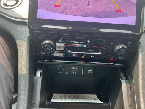 New 2025 Jeep Grand Cherokee L Limited w/ Black Appearance Package image 32