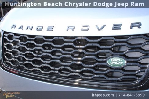 Used 2023 Land Rover Range Rover Velar R-Dynamic S image 4