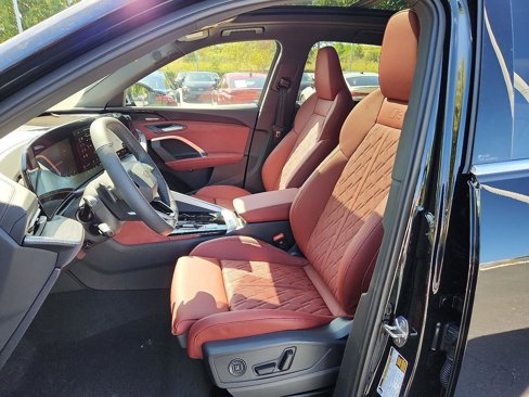 New 2025 Audi SQ5 Prestige image 11