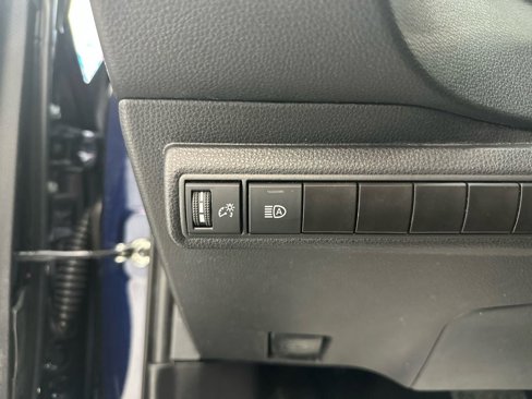 Used 2024 Toyota Corolla LE image 25