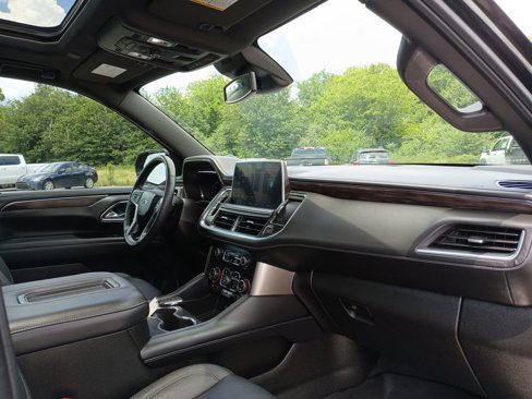 Used 2023 Chevrolet Tahoe Z71 w/ Luxury Package image 30