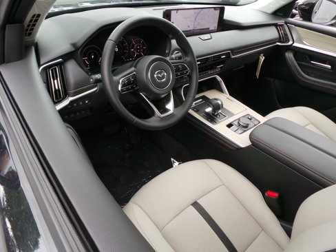 New 2025 MAZDA CX-70 Plug-In Hybrid w/ Premium Pkg image 26