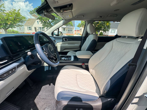 New 2026 Kia Carnival EX image 15