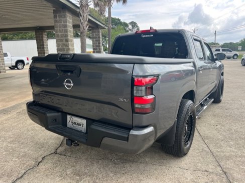 Used 2022 Nissan Frontier SV image 6