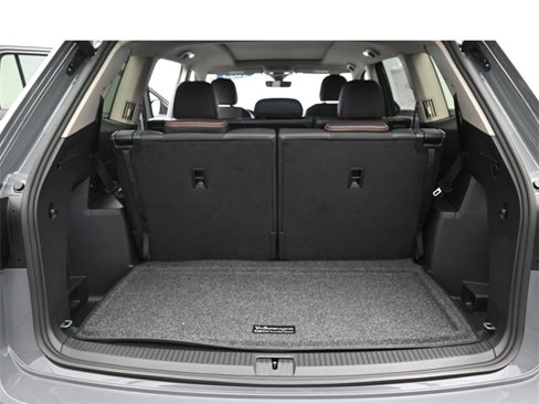 New 2025 Volkswagen Atlas Peak Edition SE image 12