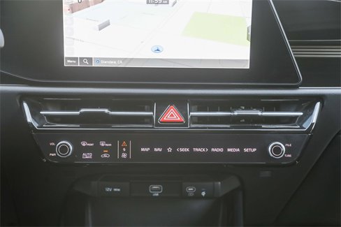 Certified 2025 Kia Niro Wind image 14