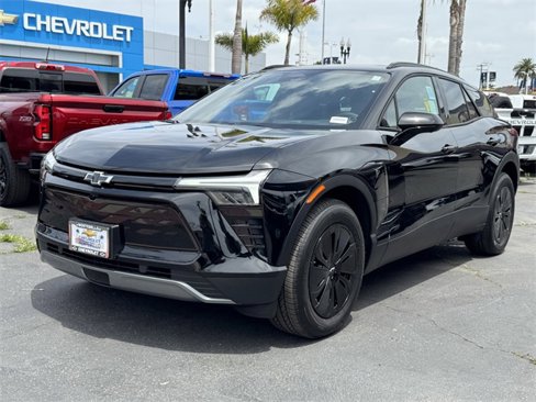 Used 2025 Chevrolet Blazer EV LT image 4