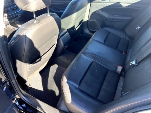 Used 2021 Nissan Altima 2.5 SR w/ SR Premium Package image 12