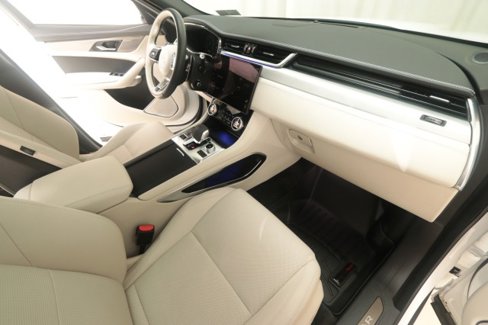 Used 2024 Jaguar F-PACE R-Dynamic S image 58