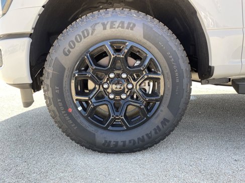 New 2025 Ford F150 Lariat image 31