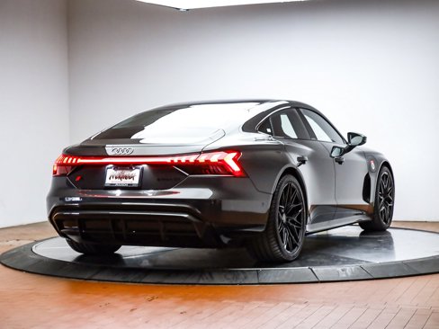 New 2025 Audi S e-tron GT Prestige image 15