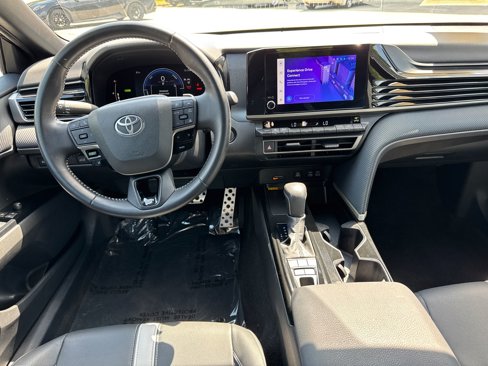 Used 2025 Toyota Camry SE image 22
