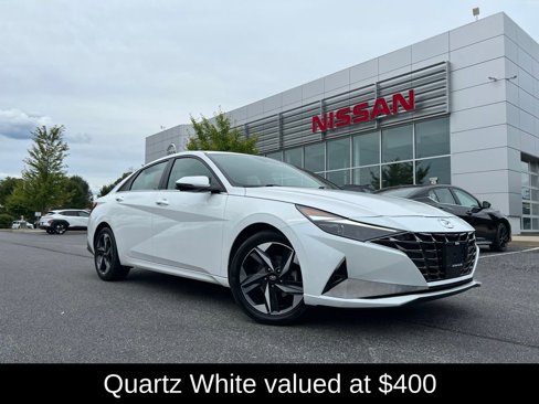 Used 2022 Hyundai Elantra Limited image 3