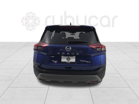 Used 2023 Nissan Rogue SV image 5