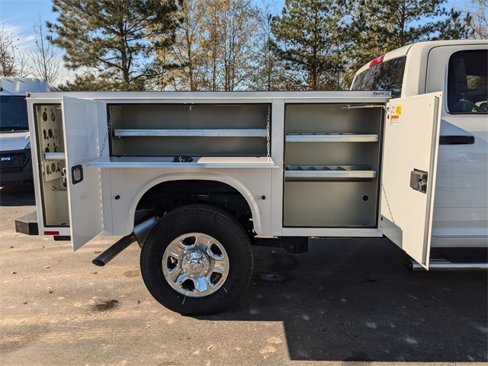 New 2024 RAM 2500 Tradesman w/ Chrome Appearance Group image 31