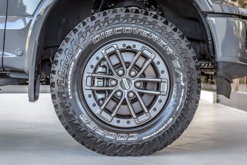 Used 2020 Ford F150 Lariat w/ Equipment Group 502A Luxury image 17