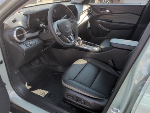New 2025 Chevrolet Trax ACTIV w/ Driver Confidence Package image 8
