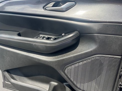 Used 2023 Jeep Grand Cherokee Altitude image 23