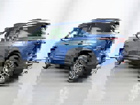 New 2026 Chevrolet Traverse LT image 4