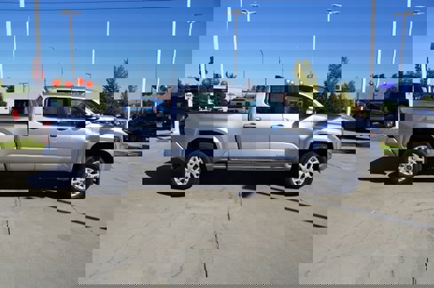 New 2025 Toyota Tacoma SR5 image 9