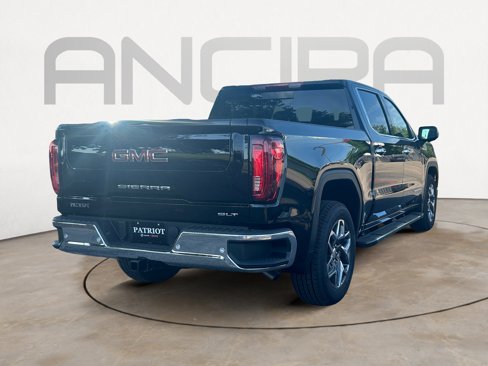 New 2026 GMC Sierra 1500 SLT image 10