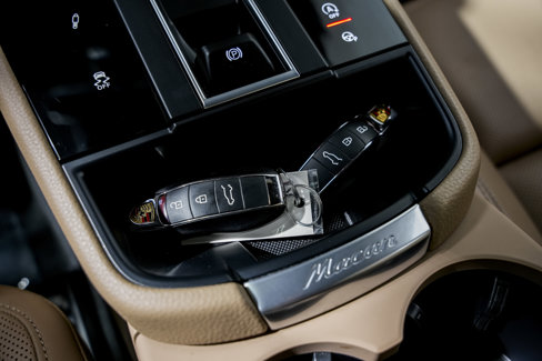 Used 2023 Porsche Macan S image 15