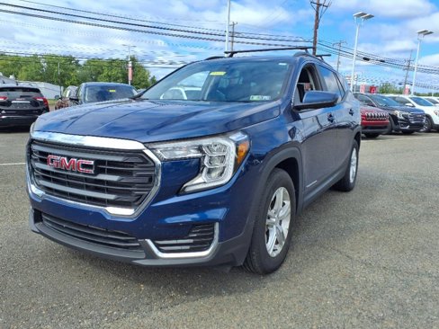 Certified 2022 GMC Terrain SLE w/ Driver Convenience Package image 8