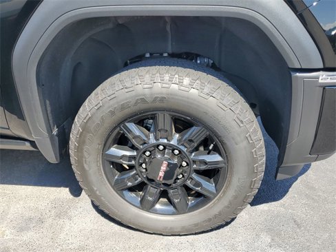 Used 2024 GMC Sierra 2500 AT4 w/ AT4 Premium Plus Package image 5