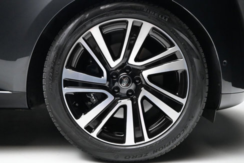 Used 2023 Land Rover Range Rover SE image 38