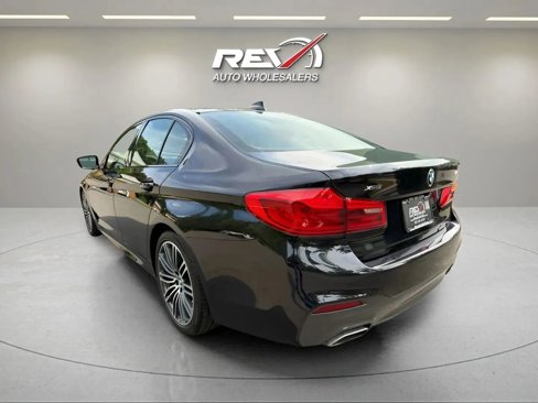 Used 2019 BMW 540i xDrive w/ M Sport Package image 3