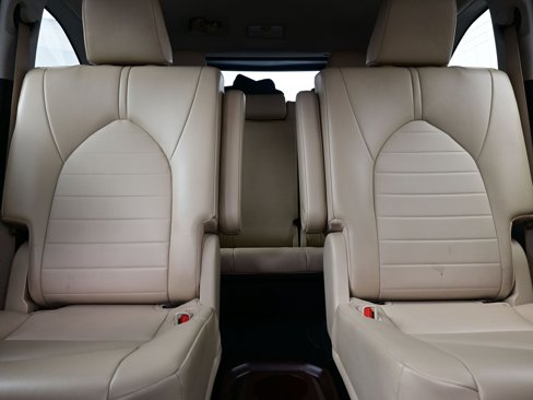 Used 2022 Toyota Highlander XLE image 16