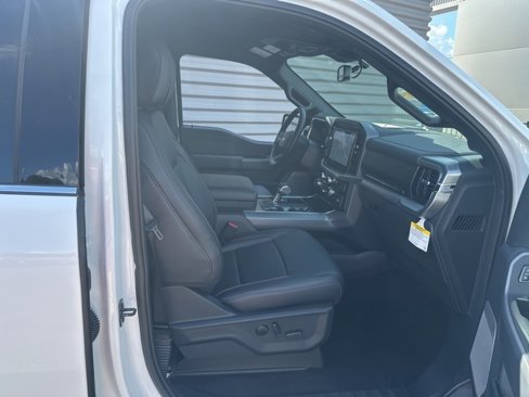 New 2025 Ford F150 Lariat w/ Equipment Group 501A Mid image 32