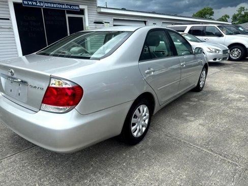 Used 2005 Toyota Camry LE image 5