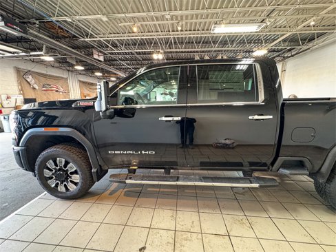 New 2025 GMC Sierra 3500 Denali w/ Denali Reserve Package image 8