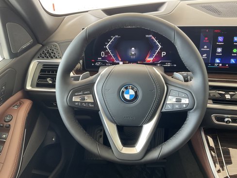 New 2026 BMW X5 xDrive50e w/ Premium Package image 14