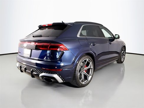 New 2025 Audi RS Q8 performance image 7