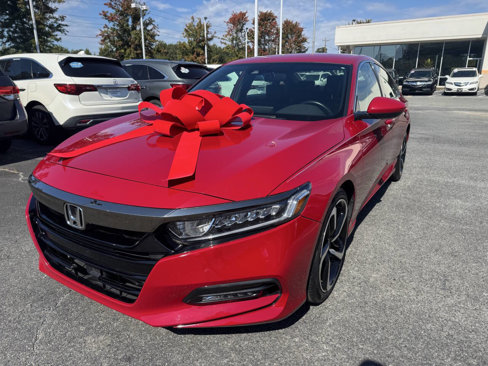 Used 2018 Honda Accord Sport image 1