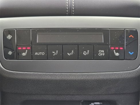 New 2025 Nissan Pathfinder Platinum image 12