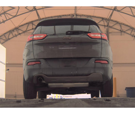 Used 2017 Jeep Cherokee Latitude image 8