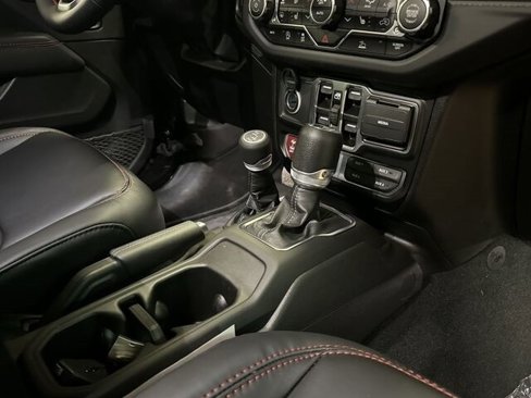 Used 2024 Jeep Wrangler Unlimited Rubicon w/ Convenience Group image 24