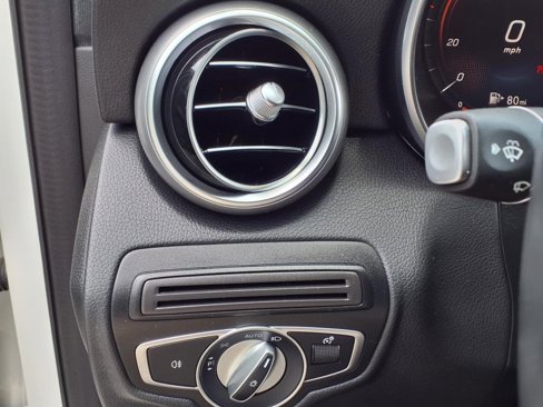 Used 2022 Mercedes-Benz GLC 300 4MATIC image 28