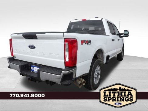 Used 2024 Ford F250 XLT w/ FX4 Off-Road Package image 5