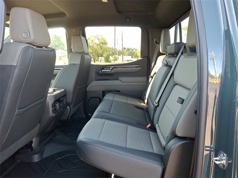 New 2026 Chevrolet Silverado 1500 ZR2 image 7