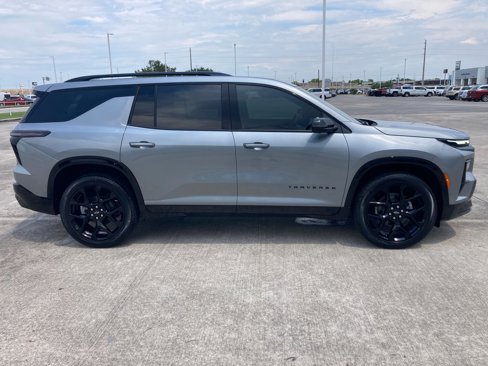 New 2026 Chevrolet Traverse RS w/ LPO, Floor Liner Package image 7
